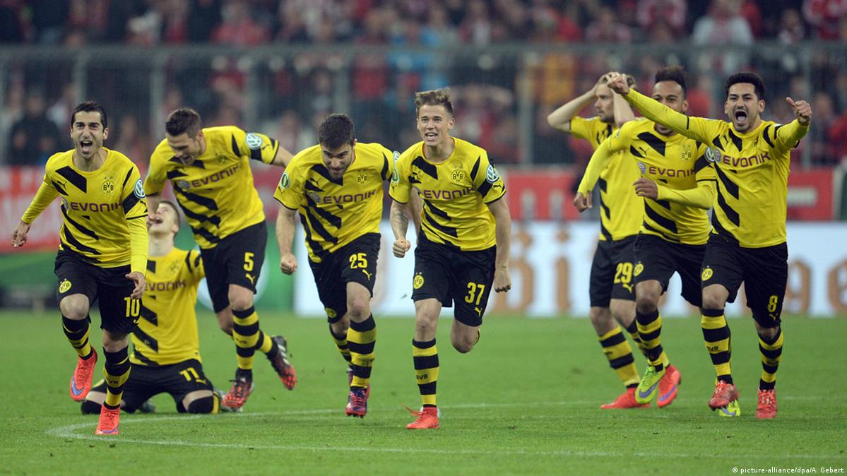 Most popular football club brands in Germany DW 08/24/2015