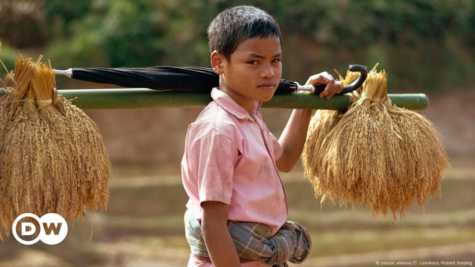 Child Labor In Indonesia – DW – 11/11/2016