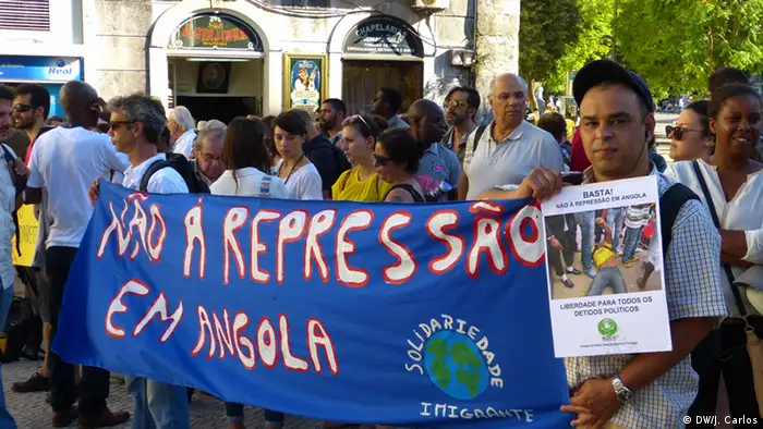 Portugal Demonstration in Largo de São Domingos in Lissabon (DW/J. Carlos)