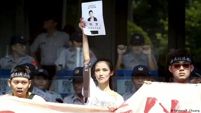 Taiwan Proteste vor dem Bildungesministerium