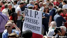 柏林千人游行 支持新闻自由