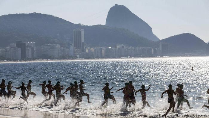 Brasilien Triathlon der Frauen in Rio