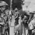 Индонезия, 1947: двама пленени от нидерландската армия индонезийски войници