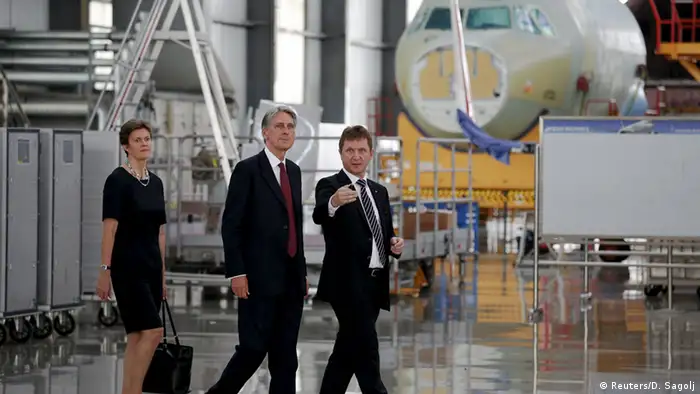 China Philip Hammond besucht Airbuswerk in Tianjin
