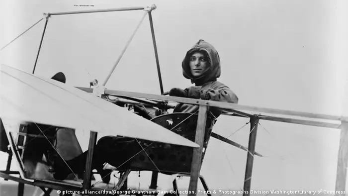 USA Harriet Quimby Pilotin (picture-alliance/dpa/George Grantham Bain Collection, Prints & Photographs Division Washington/Library of Congress)