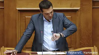 Griechenland Ministerpräsident Alexis Tsipras im Parlament die Zeit läuft aus