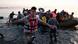 Ein Schlauchboot mit Flüchtlingen ist soeben auf Kos gelandet
Foto: Getty Images/AFP/L. Gouliamaki
Ein Schlauchboot mit Flüchtlingen ist soeben auf Kos gelandet
Foto: Getty Images/AFP/L. Gouliamaki