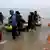 Kos Küste Annkuft Flüchtlinge Touristin Türkische Küste im Hintergrund