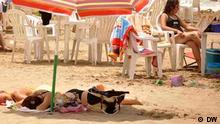 Bild 4: der Strand Palm-beach östlich von Algier. Der Strand wird von nicht islamistischen Besuchern besucht. Hier sieht man Frauen mit Bikinis. Foto: 24. Juli.