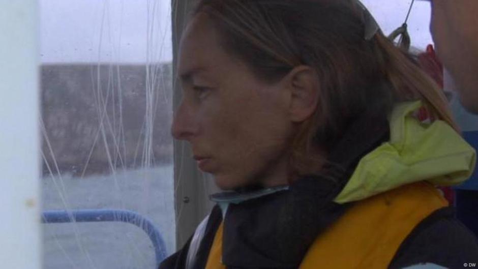 Island of women – DW – 08/27/2015