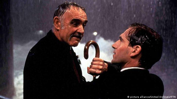 Film still 'The Avengers' with Sean Connery and Ralph Fiennes