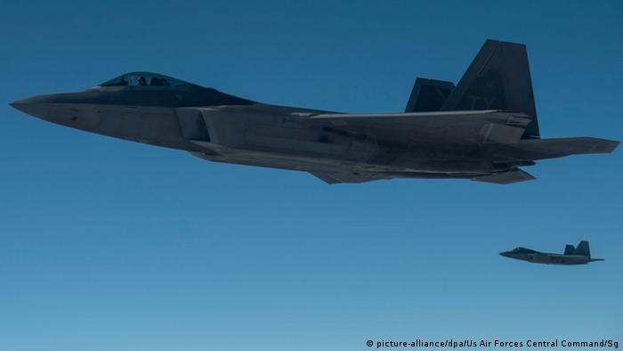 F-22-Jets der US-Luftwaffe im Januar auf dem Weg Richtung Irak (Foto: dpa)