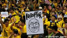 Тысячи малайзийцев требуют отставки премьера из-за коррупции