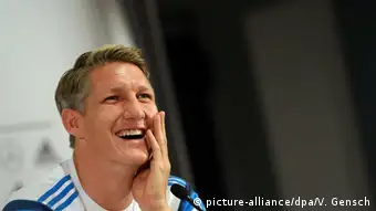 Deutschland, Bastian Schweinsteiger auf Pressekonferenz des DFB