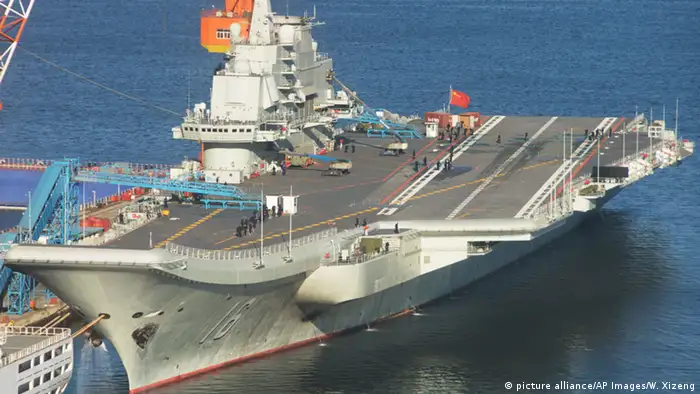 Chinesisches Kriegsgerät Liaoning Flugzeugträger