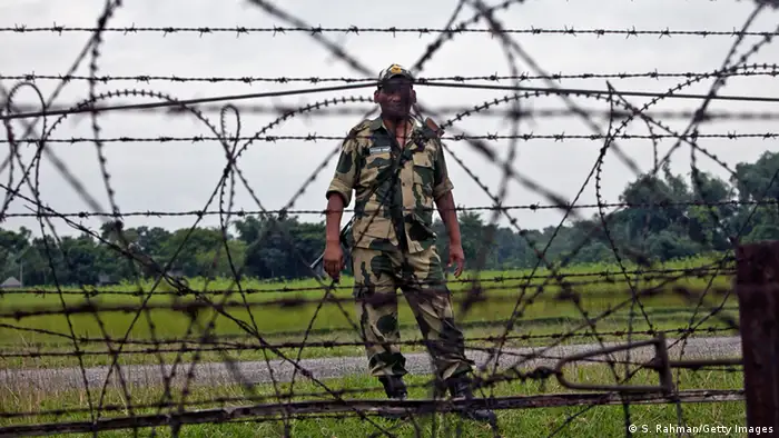 Die Grenze zwischen Indien und Bangladesch