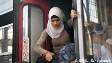 Ungarn Budapest Ostbahnhof Flüchtlinge Zug Frau