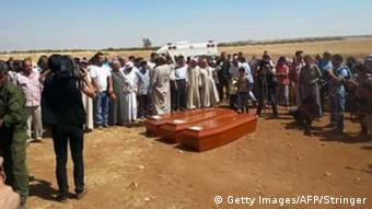 Syrien Kobane Beerdigung Aylan Kurdi Trauer Angehörige UNSCHARFE QUELLE