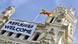 Am spanisches Cibeles Palast in Madrid hängt ein Banner mit der Aufschrift "Refugees Welcome" ("Flüchtlinge Willkommen") (Foto: GERARD JULIEN/AFP/Getty Images) Am spanisches Cibeles Palast in Madrid hängt ein Banner mit der Aufschrift "Refugees Welcome" ("Flüchtlinge Willkommen") (Foto: GERARD JULIEN/AFP/Getty Images)