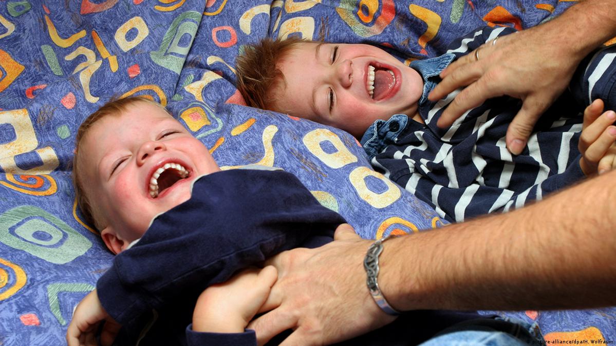 ما هو سر حدوث عملية الدغدغة في بعض أجراء الجسم؟ – DW – 201598