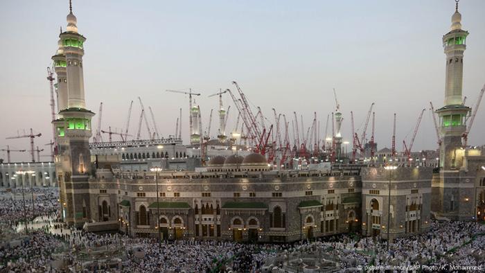 السعودية عشرات القتلى إثر سقوط رافعة بالحرم المكي أخبار Dw عربية أخبار عاجلة ووجهات نظر من جميع أنحاء العالم Dw 11 09 2015