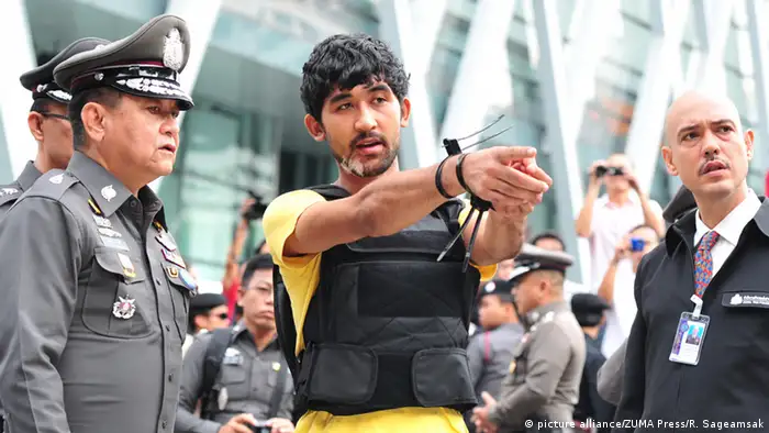 Thailand Bangkok Bombenanschlag Einkaufszentrum öffentliche Tatortbegehung