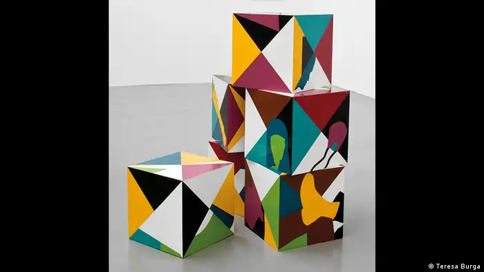 Teresa Burga Cubes 1968 The World Goes Pop Ausstellung Tate Modern London Großbritannien 