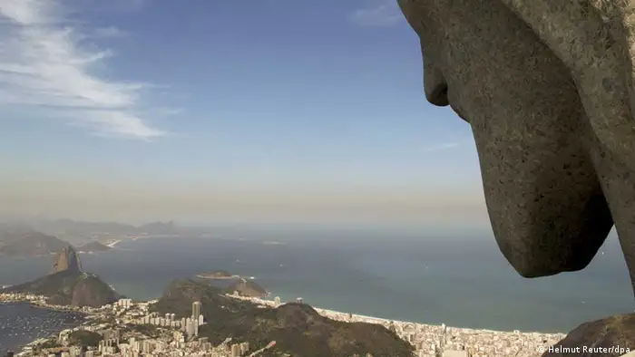 Brasilien: Christus-Statue in Rio de Janeiro