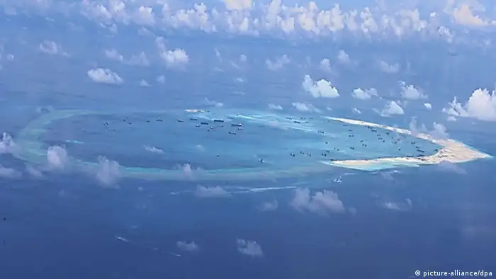 Südchinesisches Meer Chinesische Bauaktivität auf den Spratly-Inseln (picture-alliance/dpa)