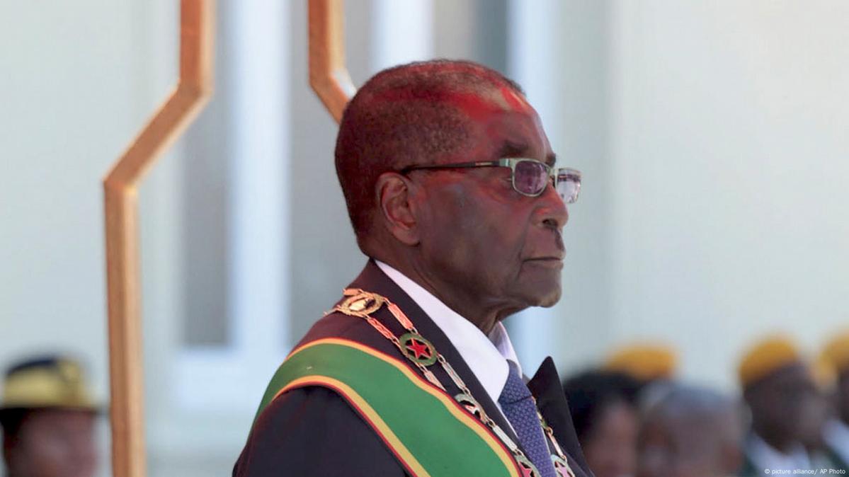 Zimbabwe president gives repeat speech – DW – 09/15/2015