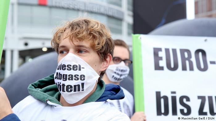 Deutsche Umwelthilfe protestiert vor der IAA gegen Luftverschmutzung (Maximilian Geiß / DUH)