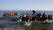 In Griechenland Flüchtlinge bei Lesbos (foto: reuters) In Griechenland Flüchtlinge bei Lesbos (foto: reuters)