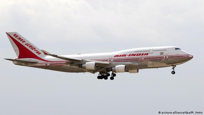 Fluggesellschaft Air India entlässt Stewardessen