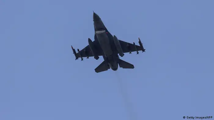 Türkei Kampfjet (Getty Images/AFP)