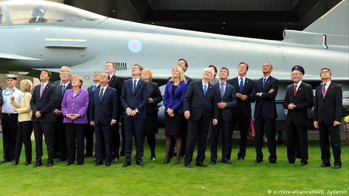 NATO Gipfel in Wales, Gruppenbild vor Kampfjet vom 5. September 2014 