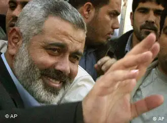 哈马斯首席候选人伊斯梅尔.哈尼耶兴高采烈