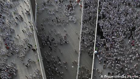 Saudi Arabien Hadj Mina Steinigung Satan Pilger Mekka Eid al-Adha 