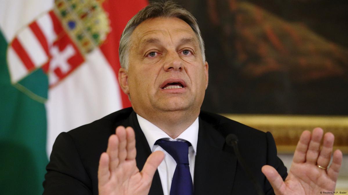 Hungary: 'This is a creeping dictatorship' – DW – 10/01/2015