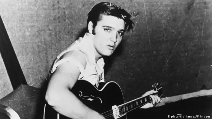 Mythos Mond Bildergalerie Sänger Elvis Presley 1956