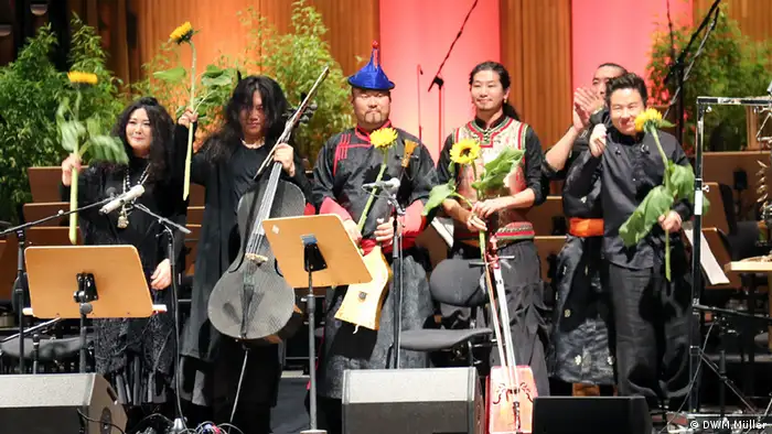 Zulan und das Ensemble „Mongolism“