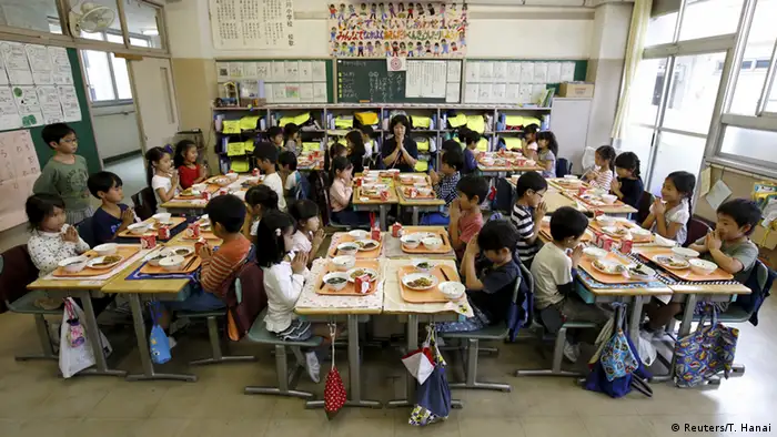 Japan Klassenzimmer in Tokio (Reuters/T. Hanai)