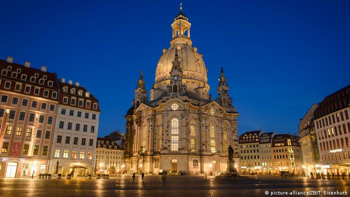 The Frauenkirche church in Dresden at night