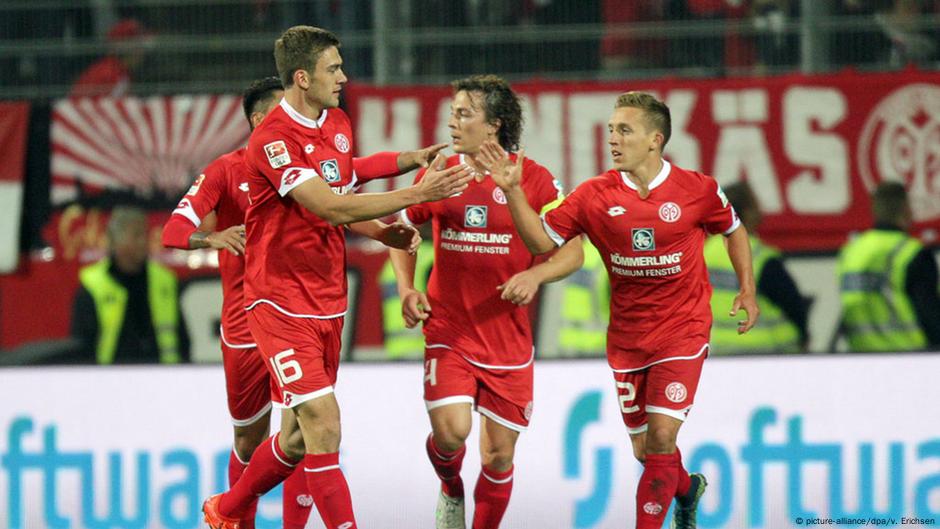 Bundesliga Matchday 8 In Pictures – DW – 10/03/2015