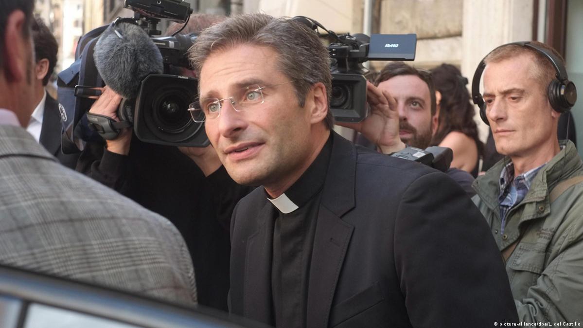 Vatican Priest Fired After Coming Out As Gay Dw 10 03 2015