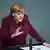 Berlin Bundestag Angela Merkel Rede Flüchtlinge