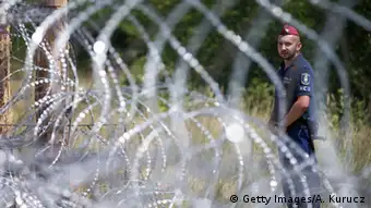 Symbolbild Ungarn macht Grenze dicht