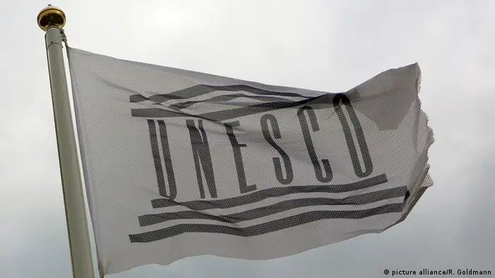 UNESCO Flagge Symbolbild (picture alliance/R. Goldmann)