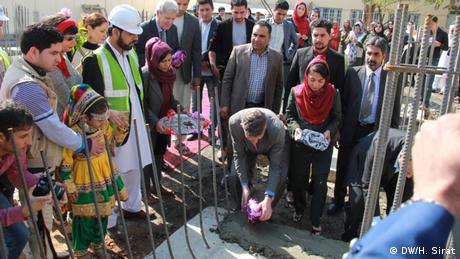 Afghanistan Deutschland Bau neuer Sporthallen in Kabul