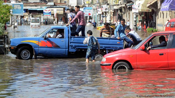 Alexandria Ägypten Flut Straße 