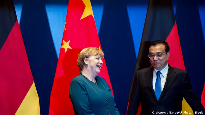 China Deutschland Bundeskanzlerin Angela Merkel und Li Keqiang in Heifei